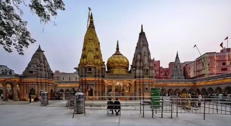 काशी विश्वनाथ मन्दिरमा पिएसी जवानको बन्दुकबाट गोली चल्दा तीन जना घाइते